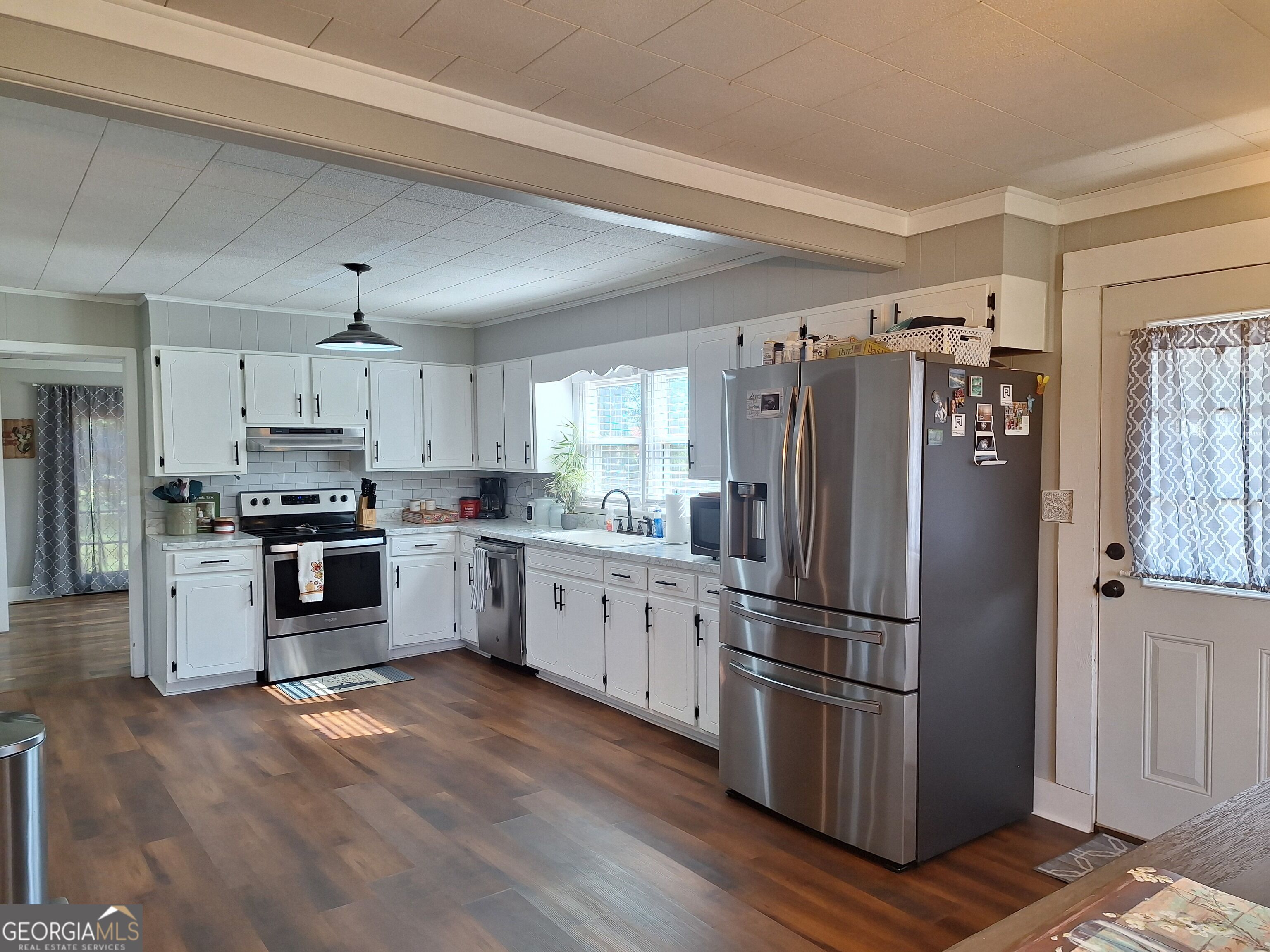 1905 41st Street Property Photo 17