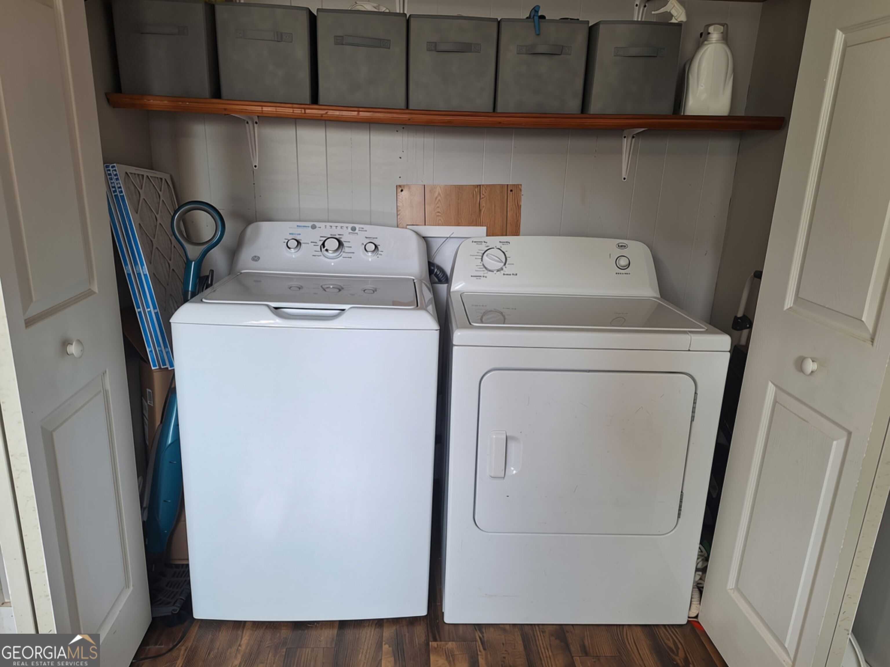 1905 41st Street Property Photo 28