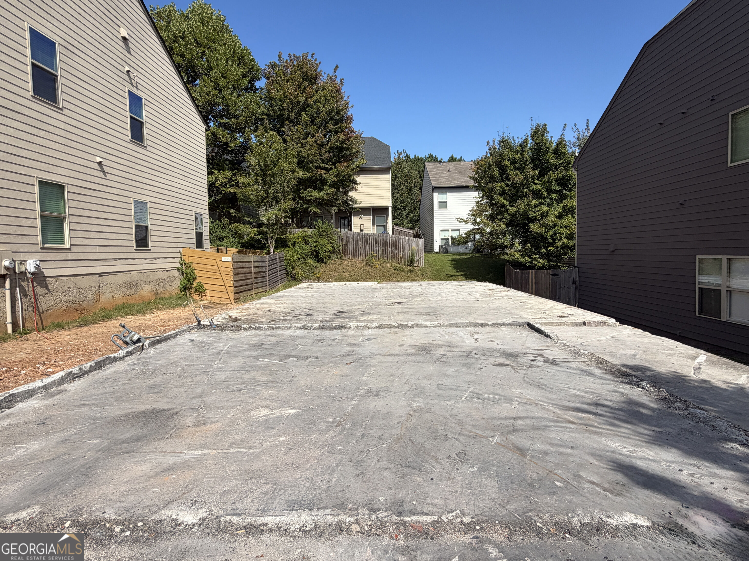 4215 May Apple Lane Property Photo 1