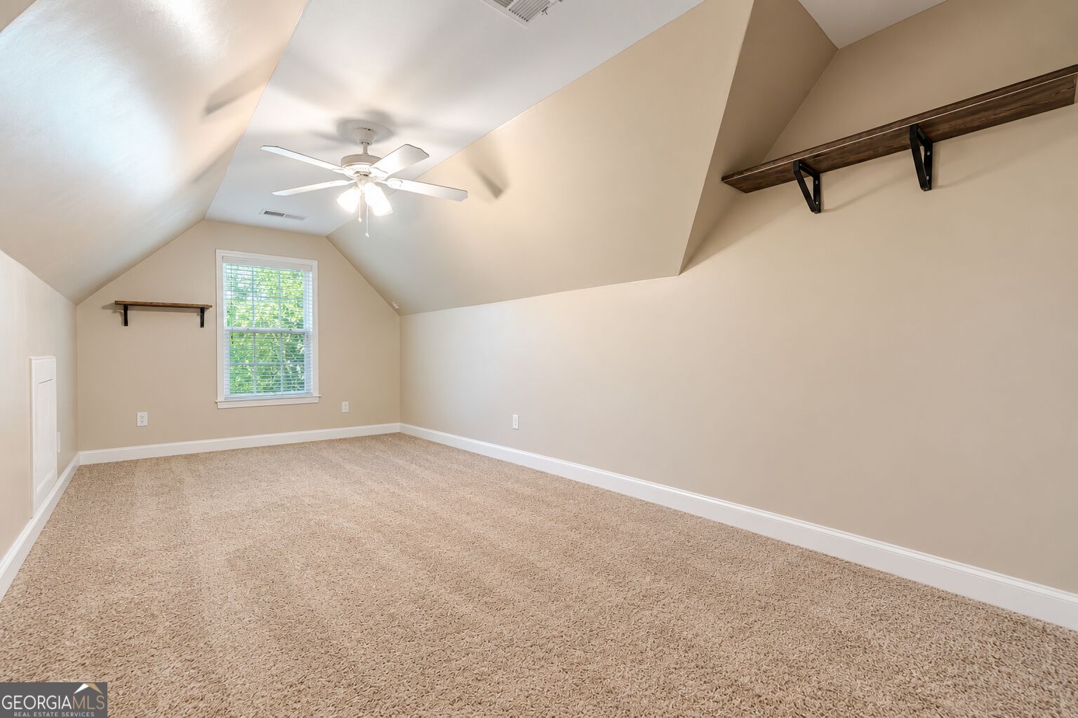 200 Cecil Way Property Photo 11