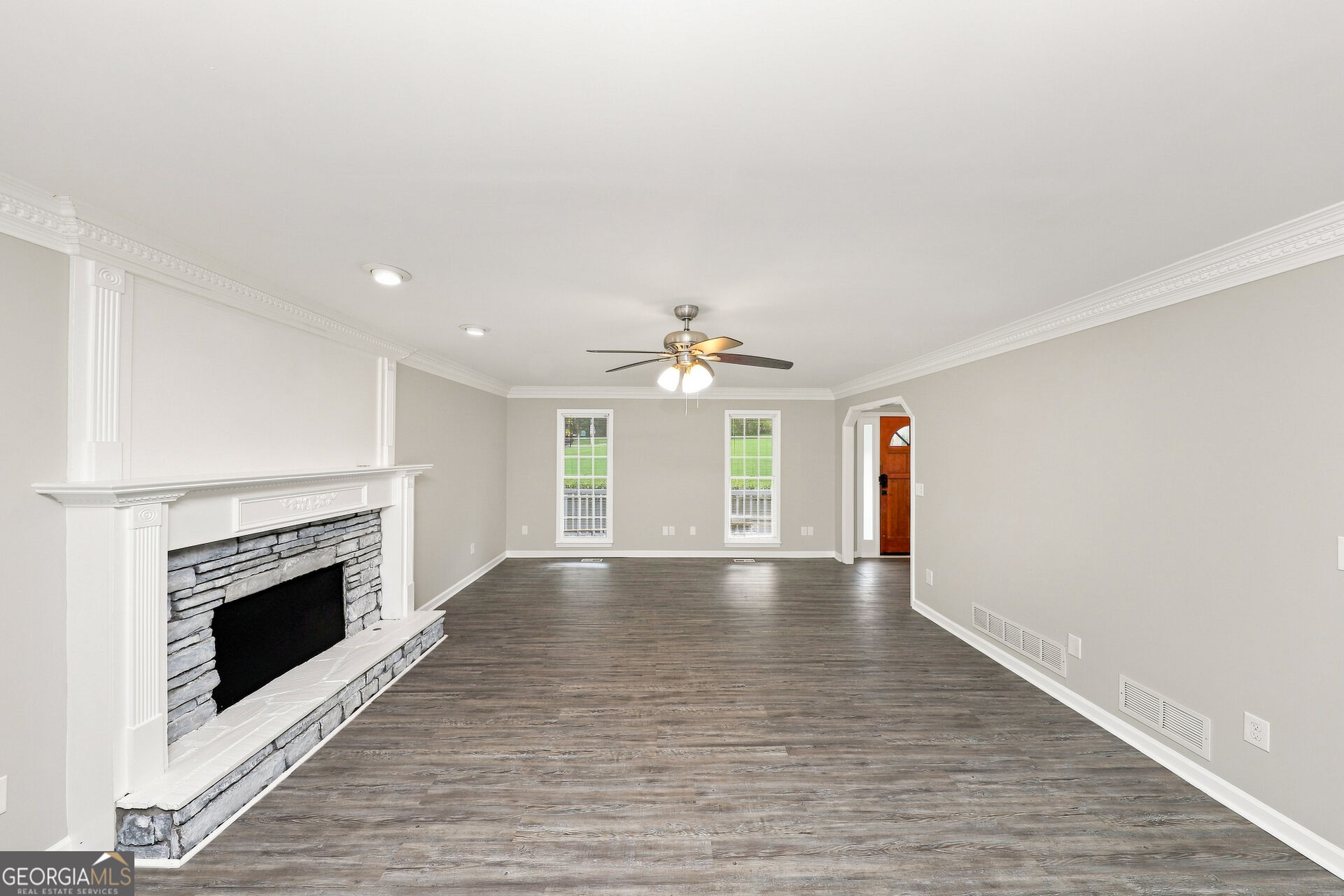 35 Kimball Court Property Photo 4