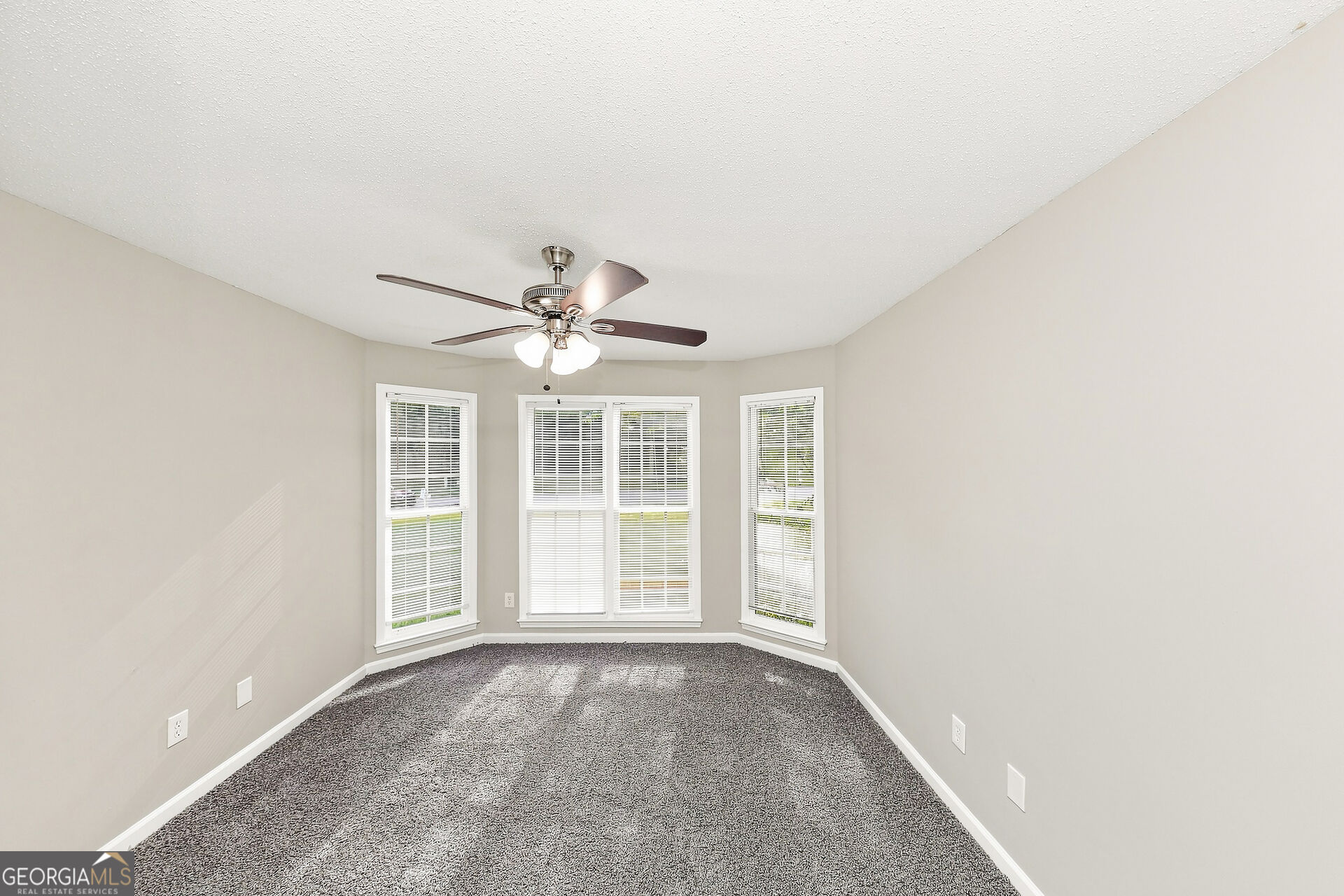 35 Kimball Court Property Photo 8
