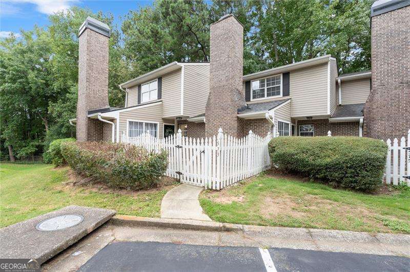 573 Picketts Bend Court Property Photo 1