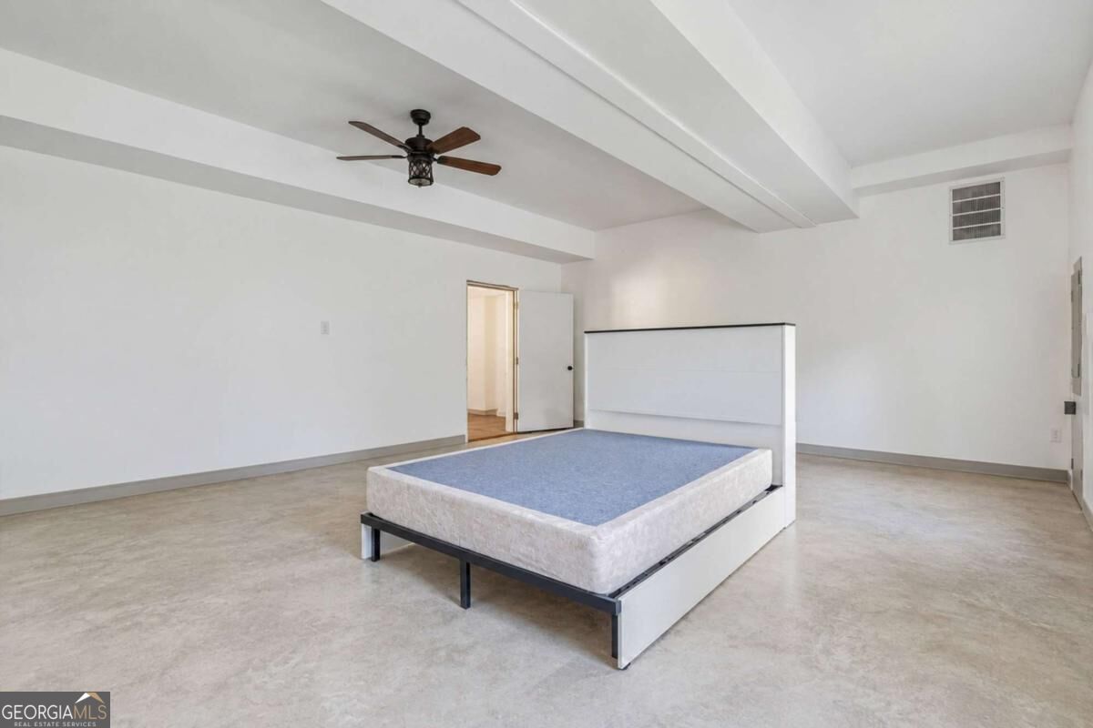 300 Pine Drive Property Photo 18