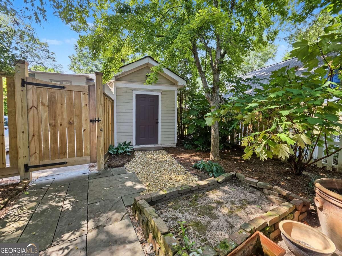 1059 Alta Avenue Ne Property Photo 40