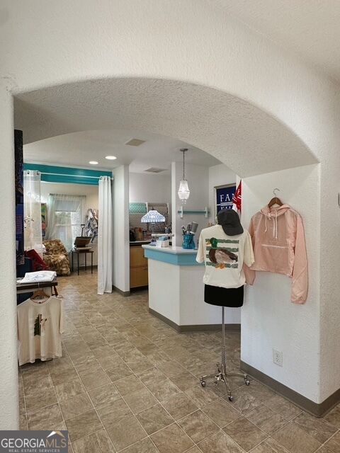 570 Lanier Avenue E Property Photo 5