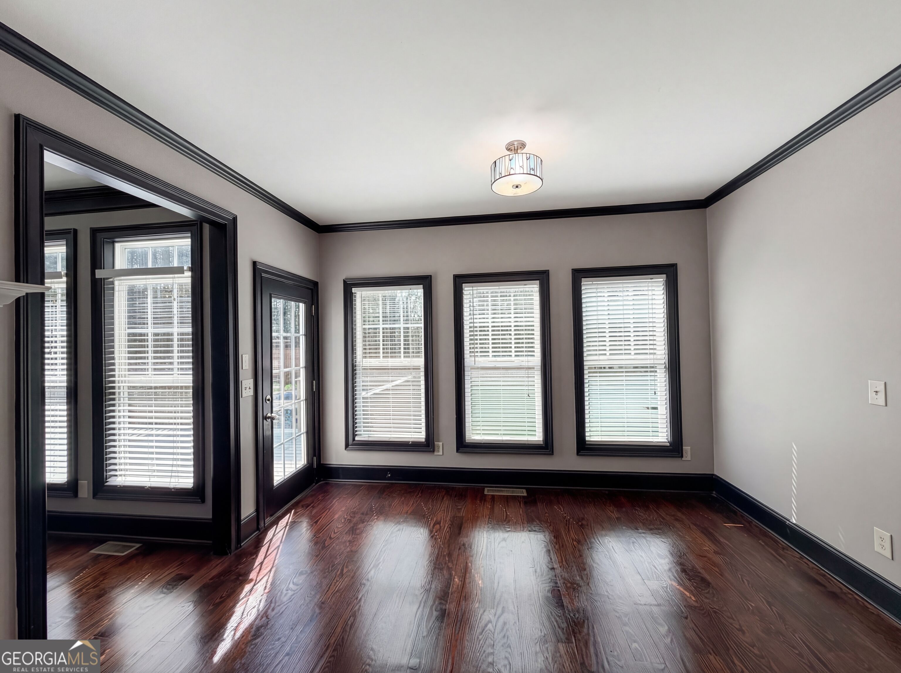 28 Meadows Court Property Photo 9