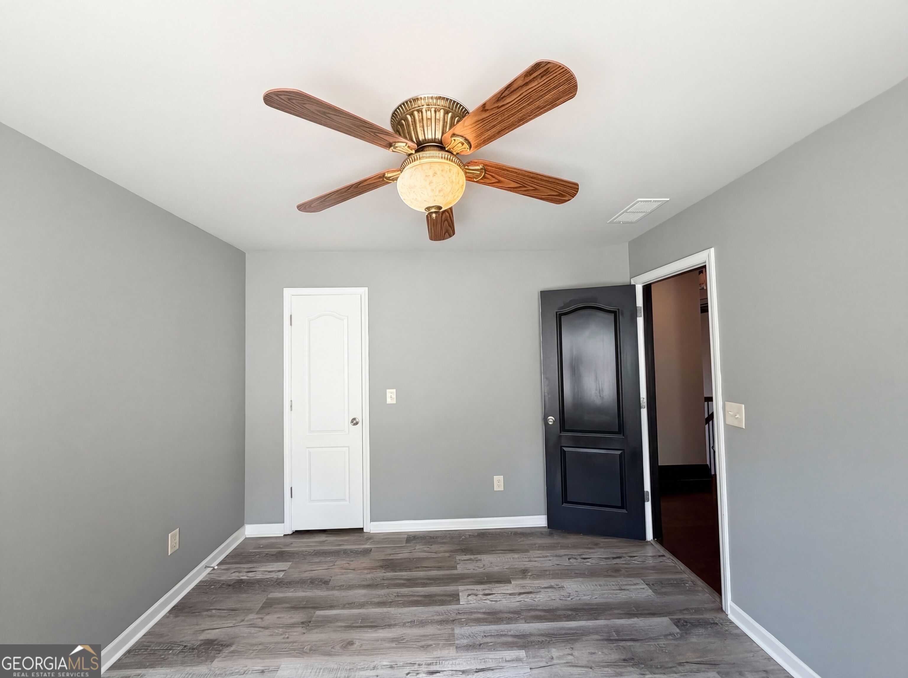28 Meadows Court Property Photo 18