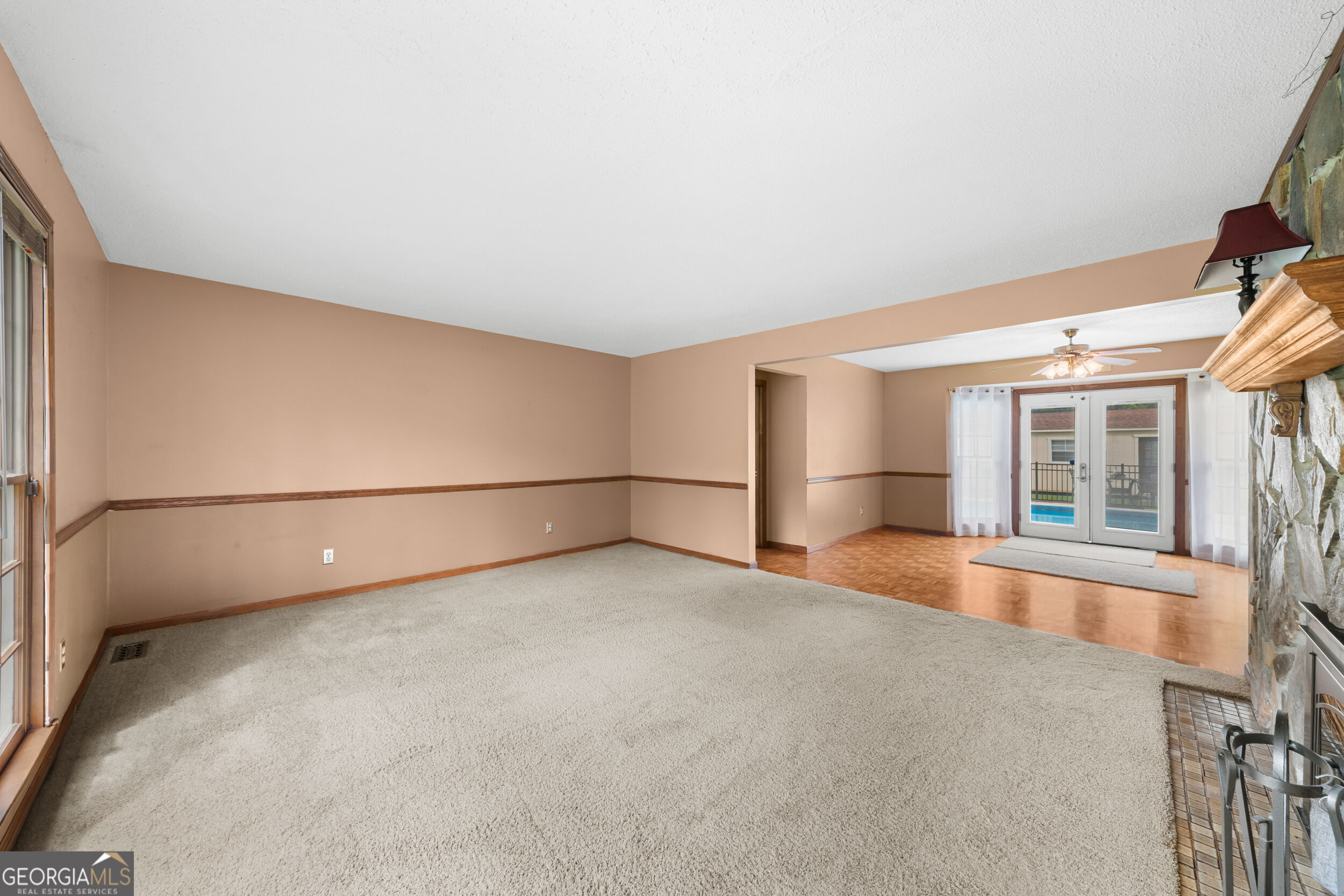 406 Pony Trail Property Photo 7
