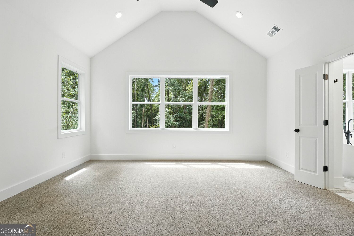 1673 Crestridge Drive Se Property Photo 13