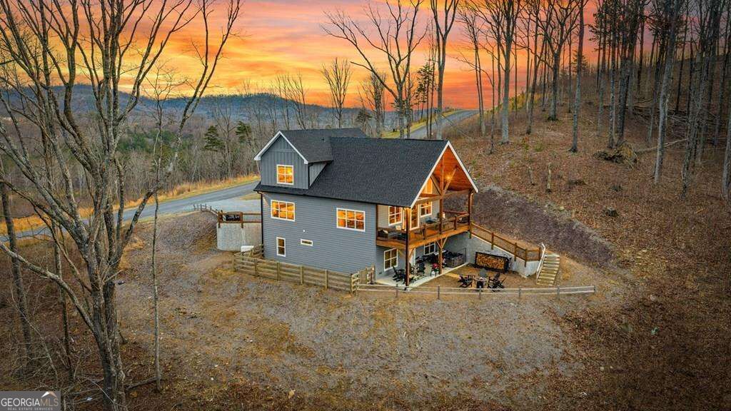1016 Twisted Oak Road Property Photo 1