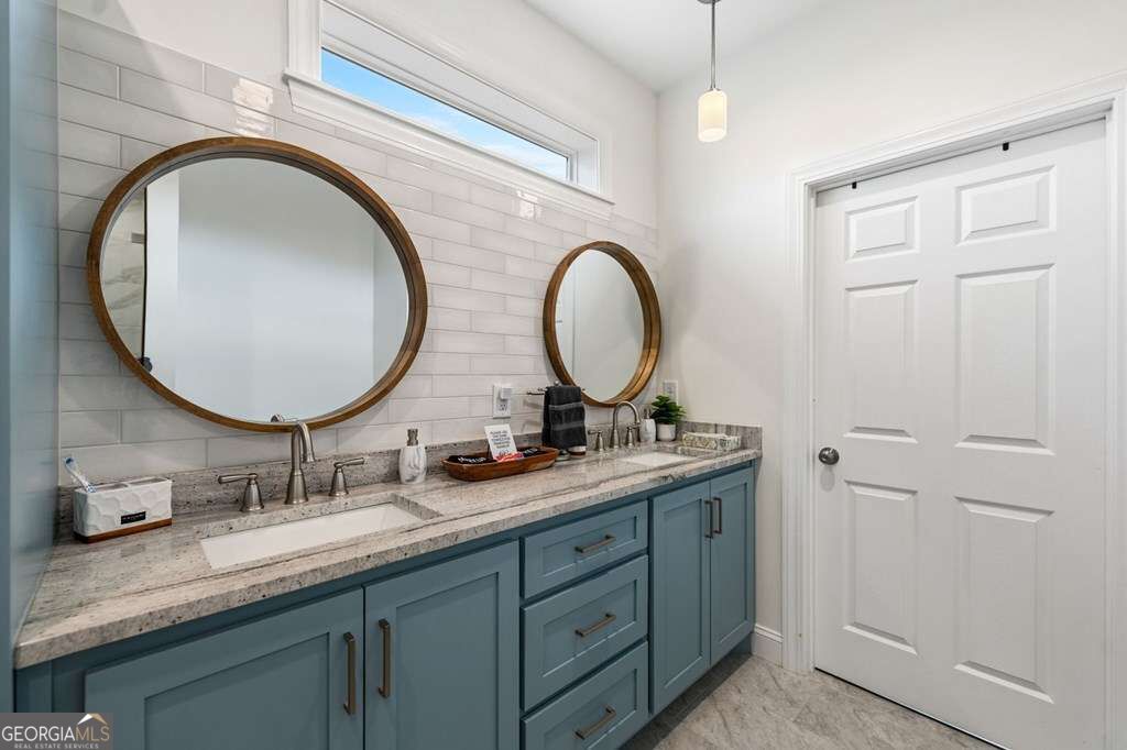 1016 Twisted Oak Road Property Photo 31