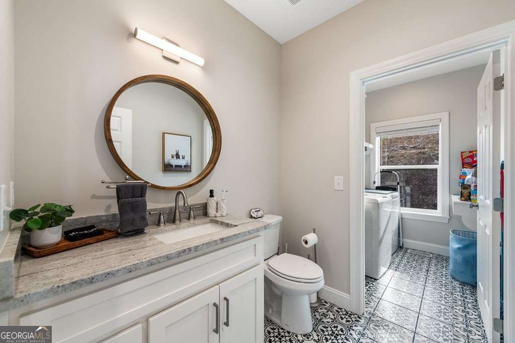 1016 Twisted Oak Road Property Photo 35