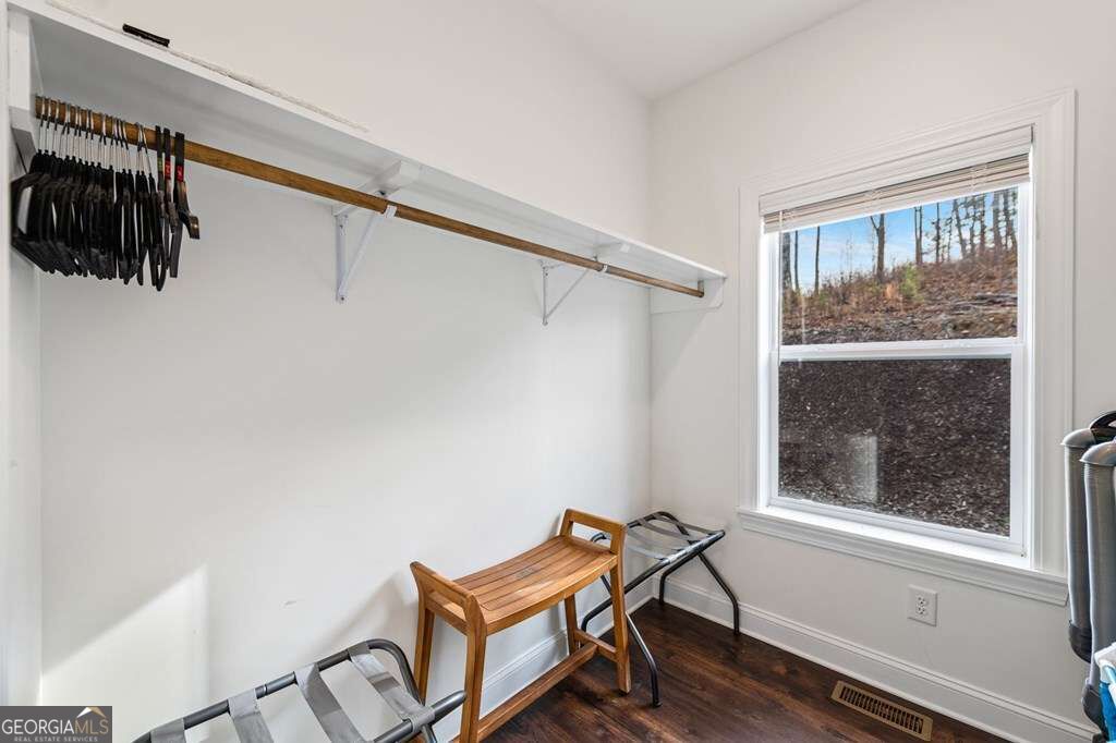1016 Twisted Oak Road Property Photo 39