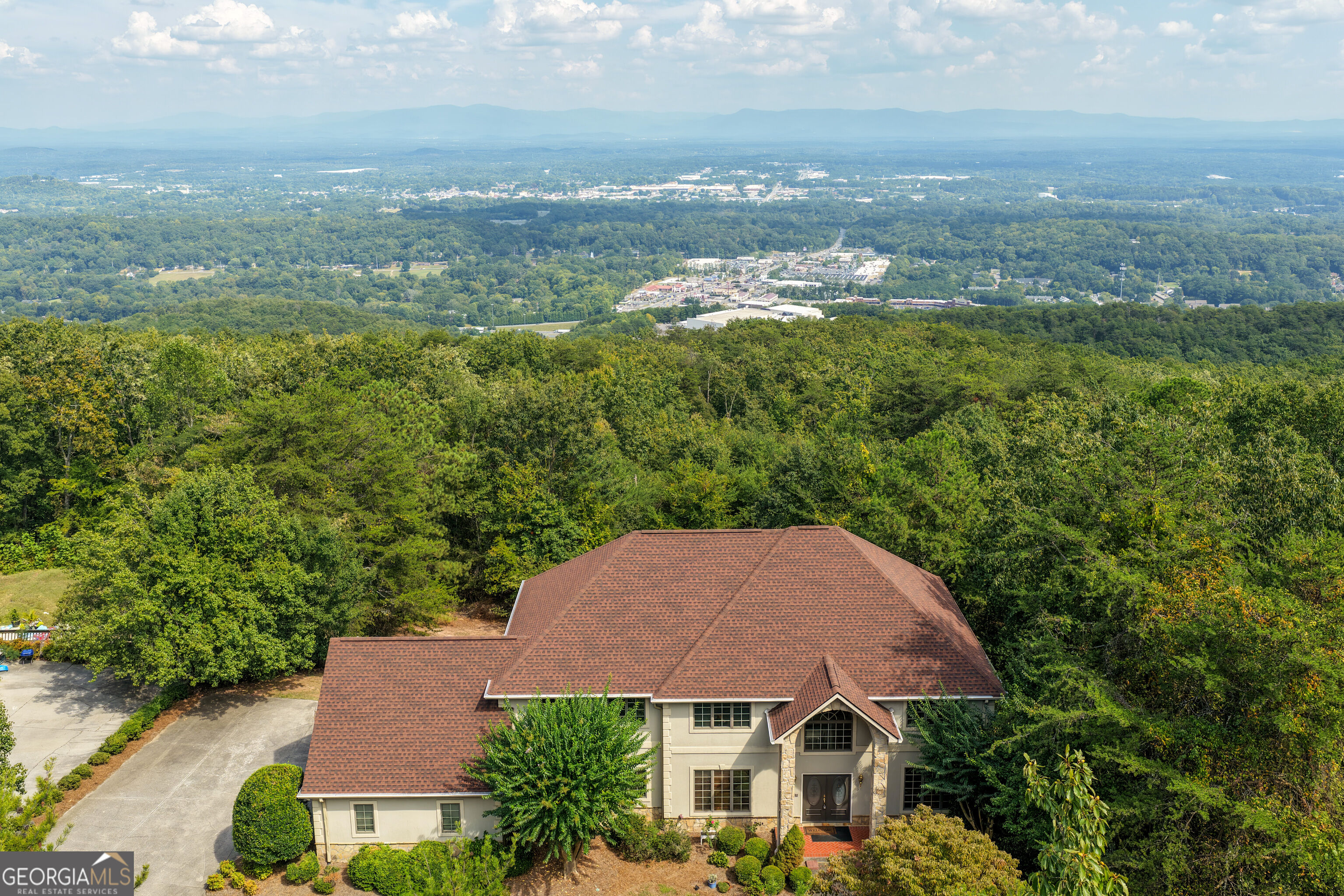 815 Battlefield Park Drive Property Photo 1