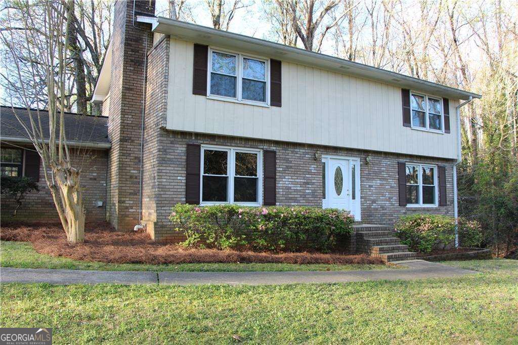 620 Oakstone Way Property Photo 1