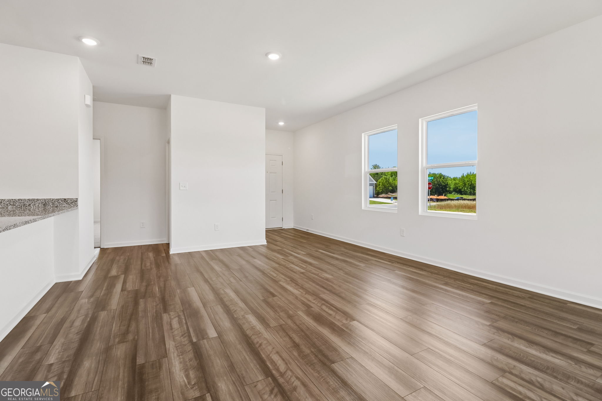 100 Tarabai Drive Property Photo 8