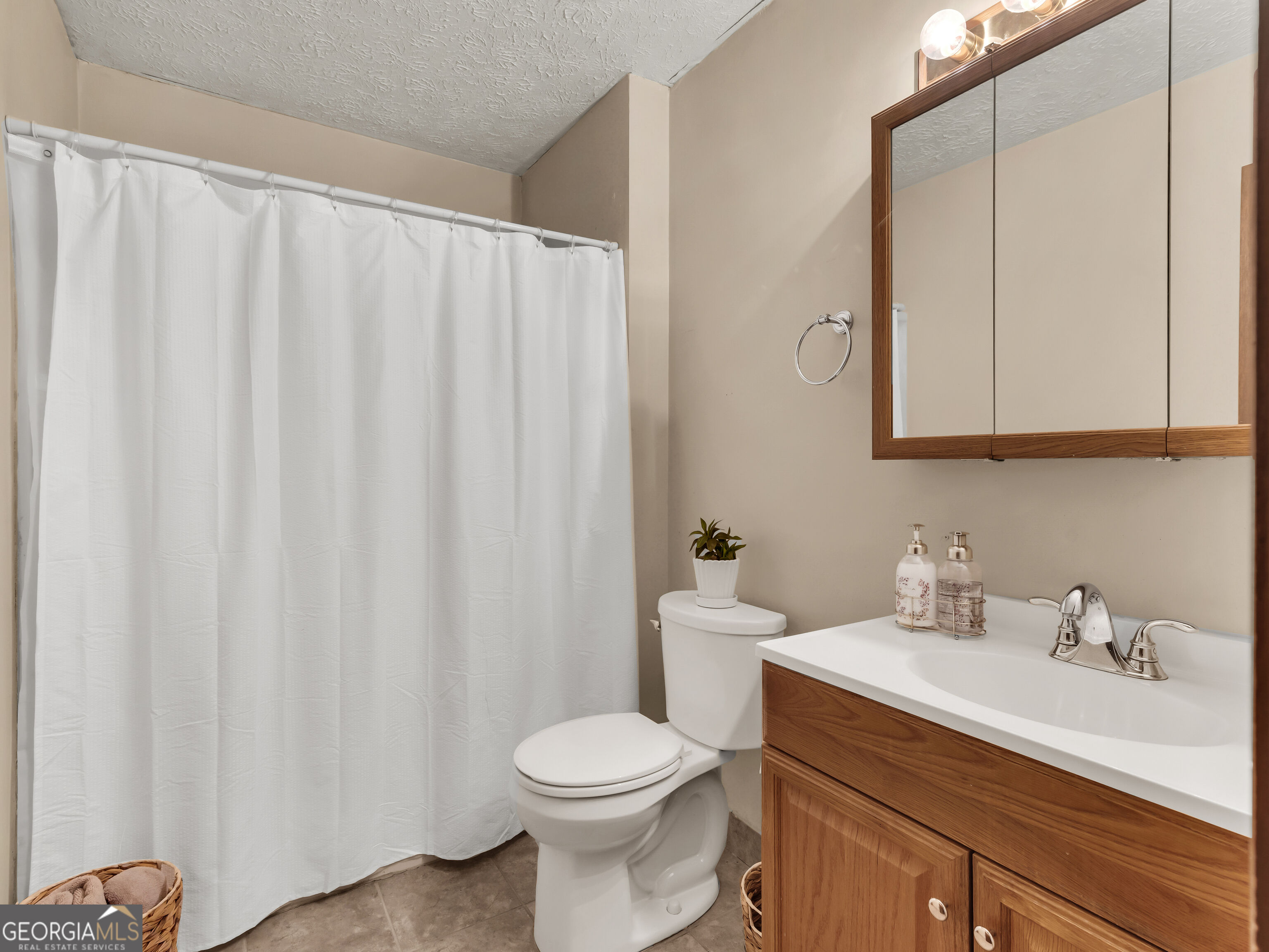 2735 Austin Lane Property Photo 14