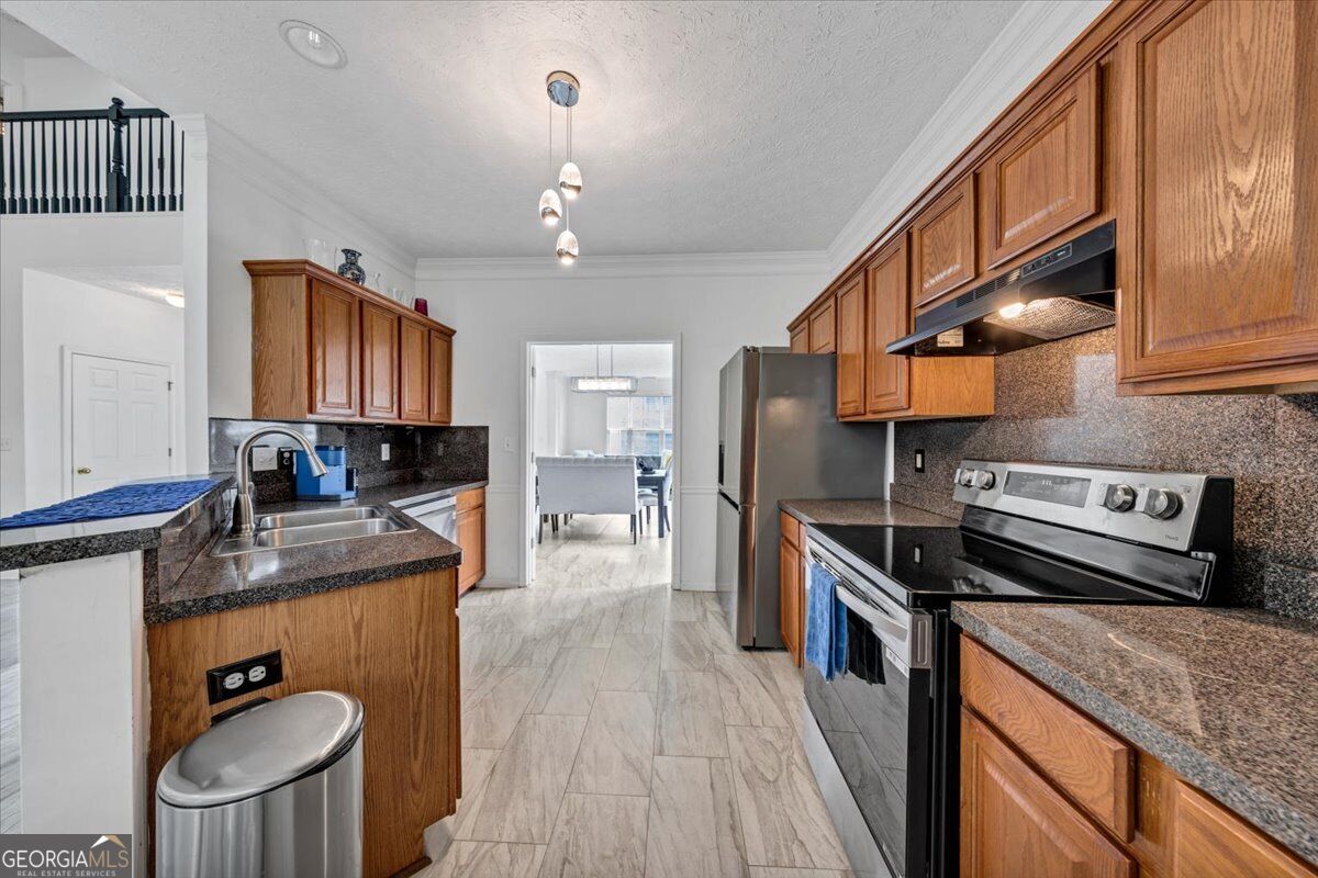 683 Savannah Rose Way Property Photo 18