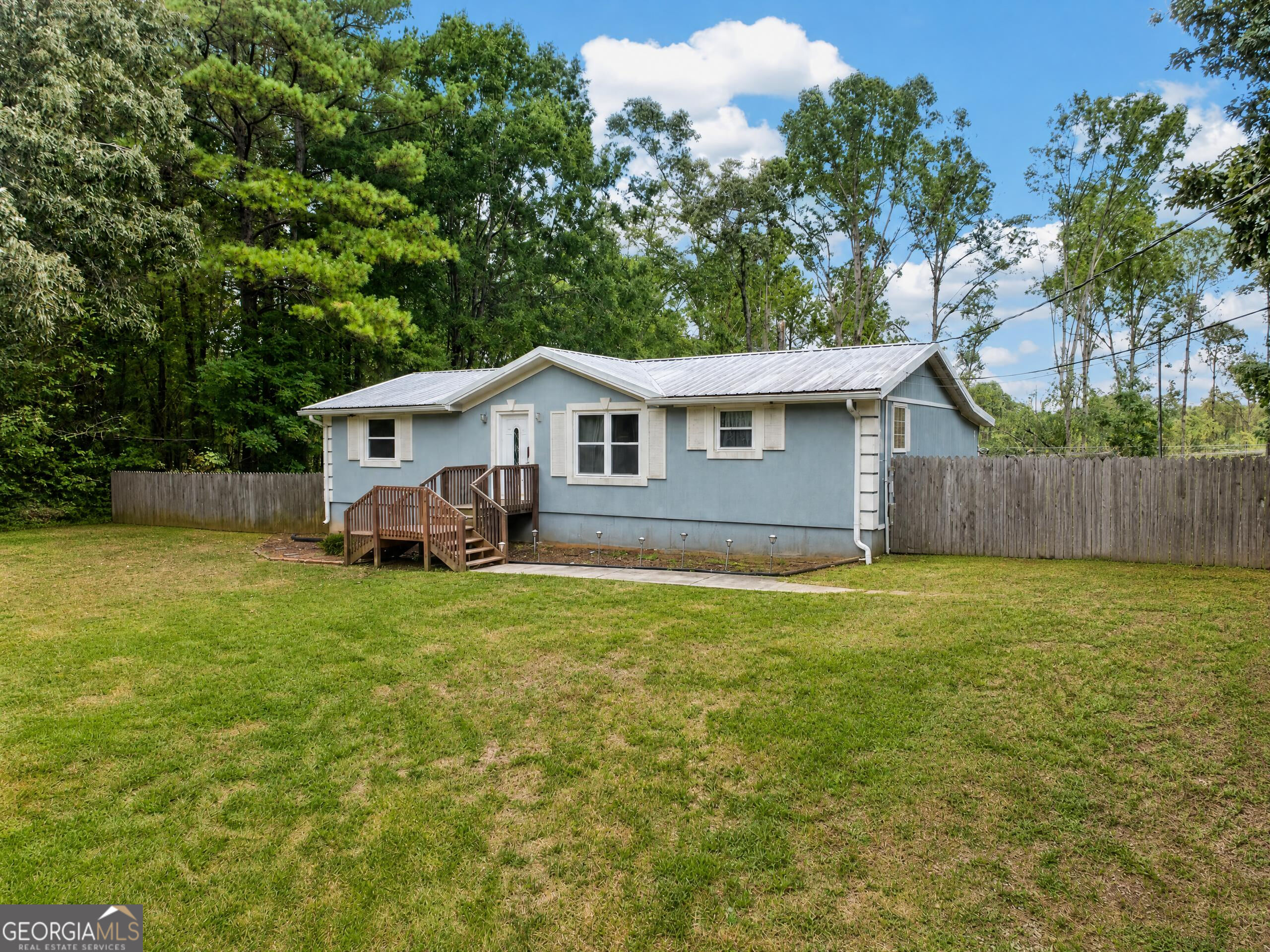 649 Twin Bridges Road Property Photo 1