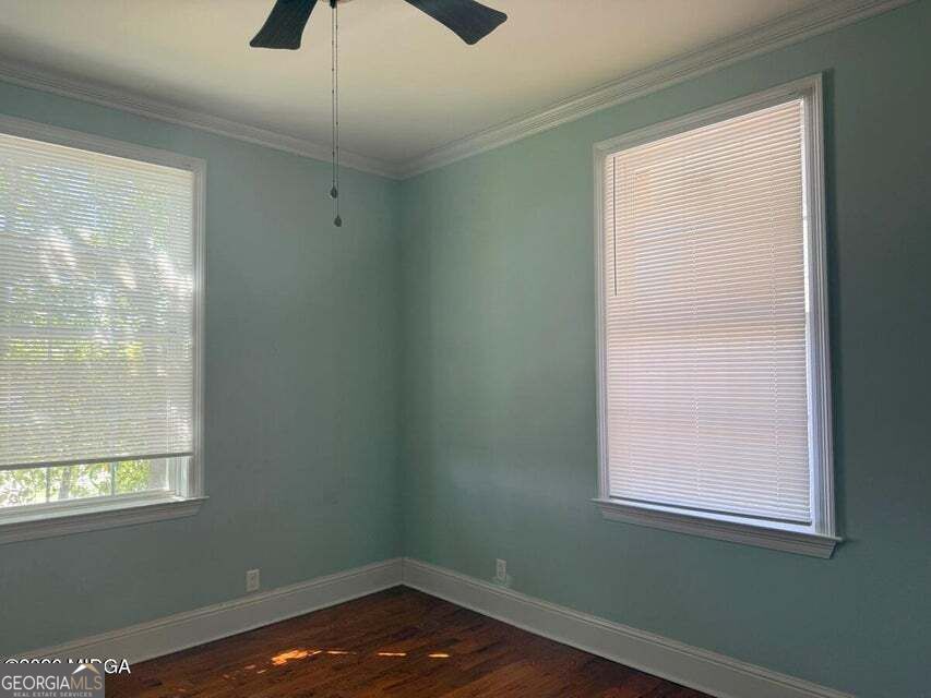 988 New Street Property Photo 4
