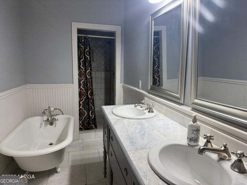 988 New Street Property Photo 12