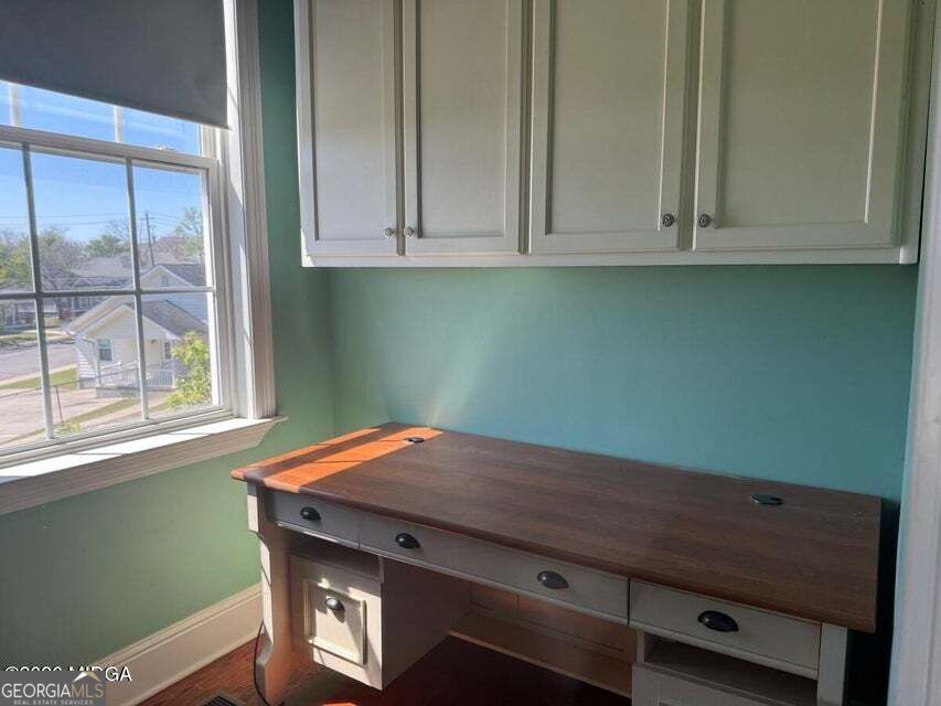988 New Street Property Photo 20
