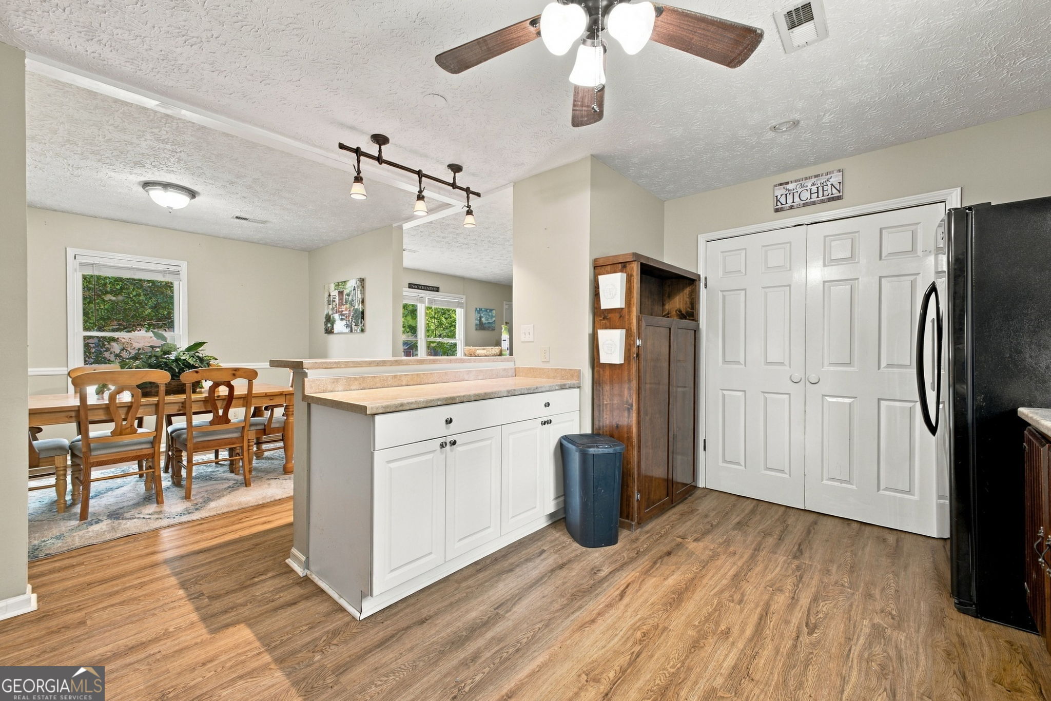 11 Pine Bower Drive Nw Property Photo 8