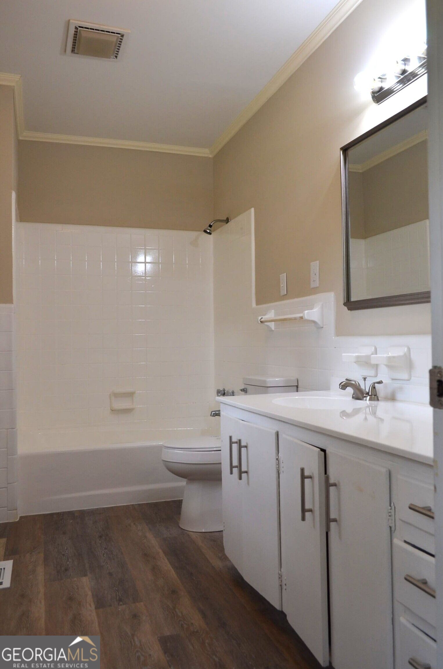 29 Mimms Street Property Photo 13