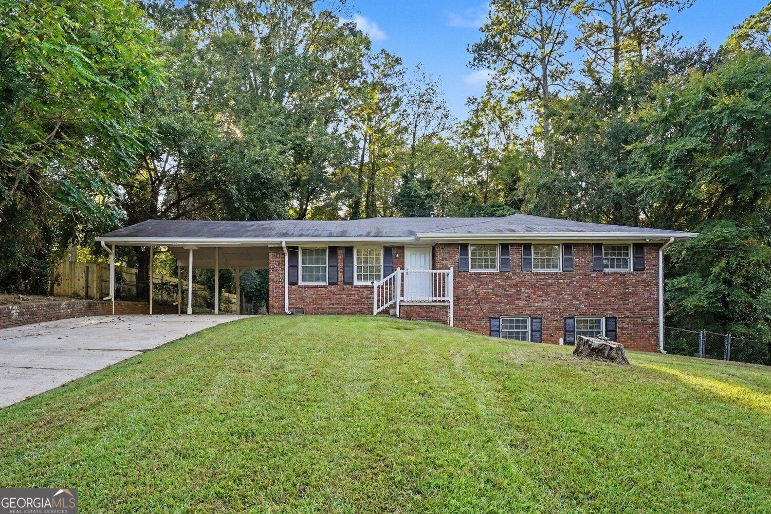 4077 Rockey Valley Drive Property Photo 2