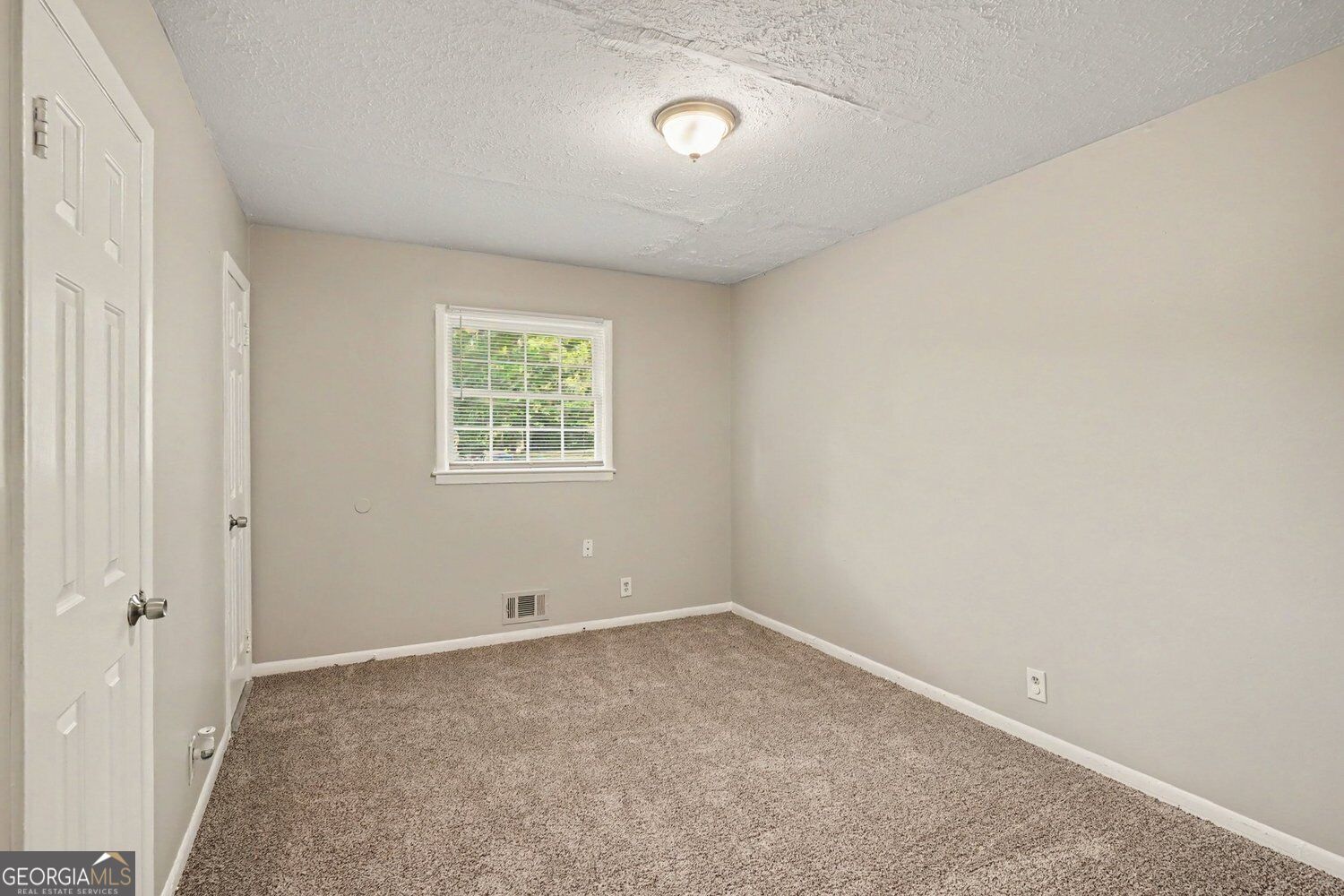 4077 Rockey Valley Drive Property Photo 8