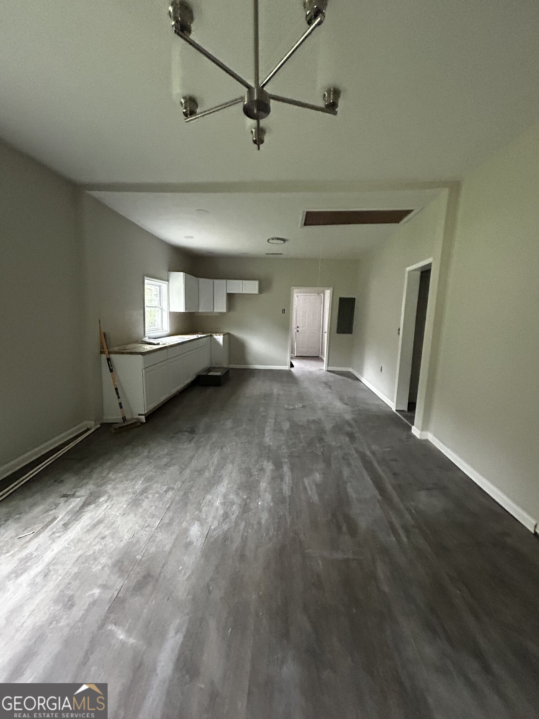 305 Colquitt Street Property Photo 10