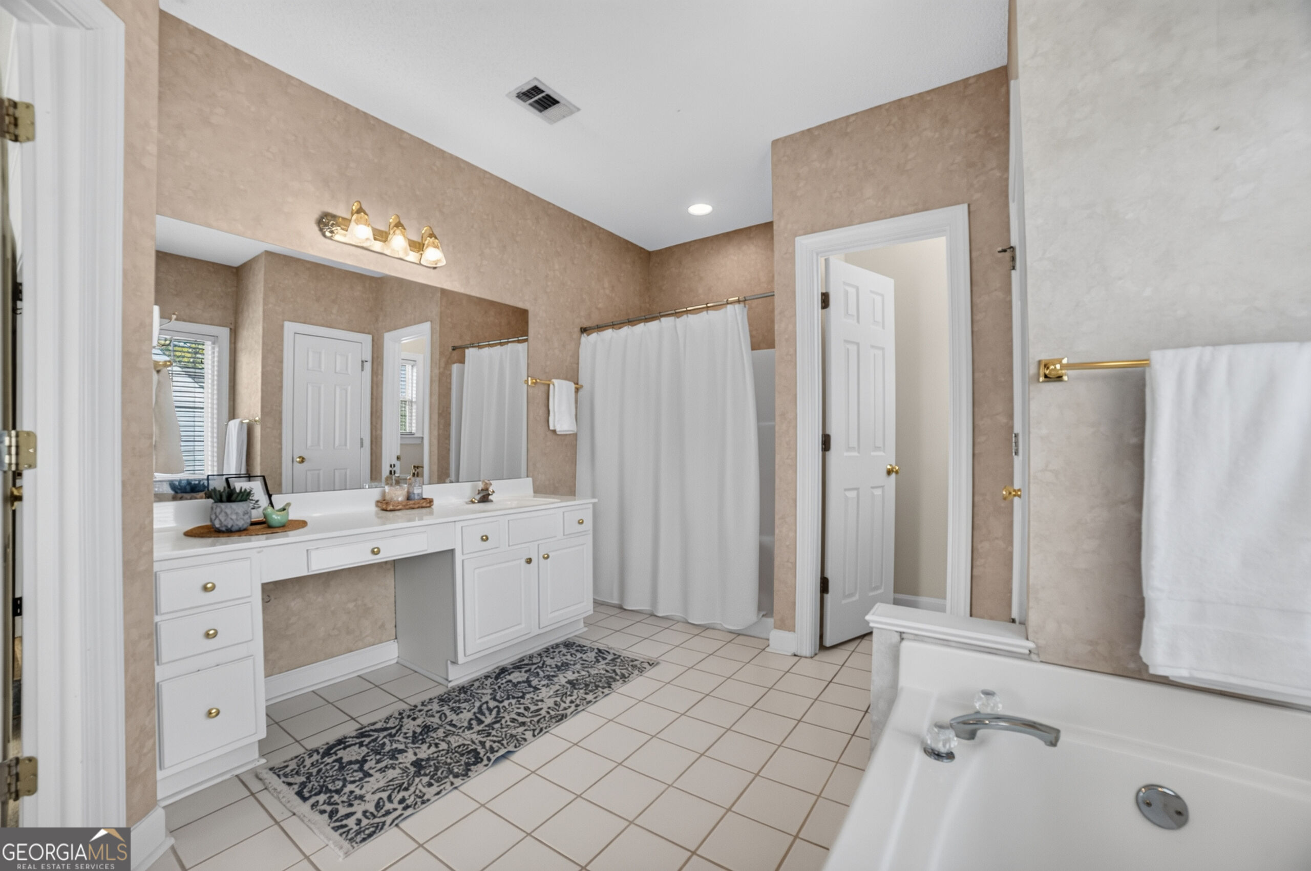 110 Fredericksted Place Property Photo 24