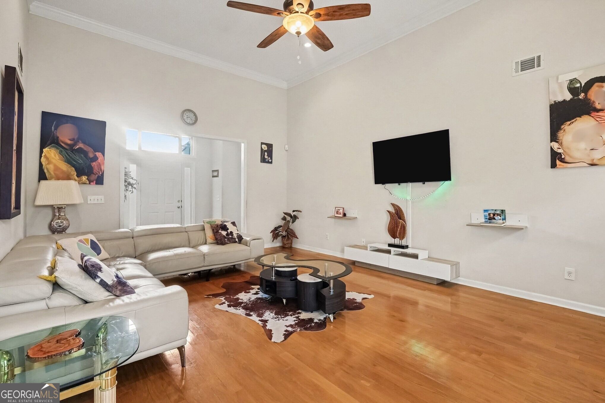 300 Glynnshire Court Property Photo 4
