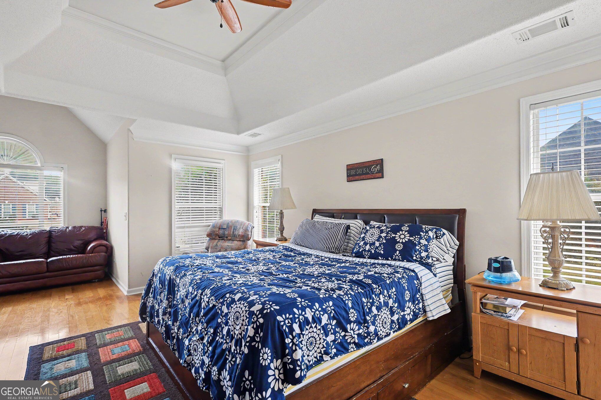 300 Glynnshire Court Property Photo 12