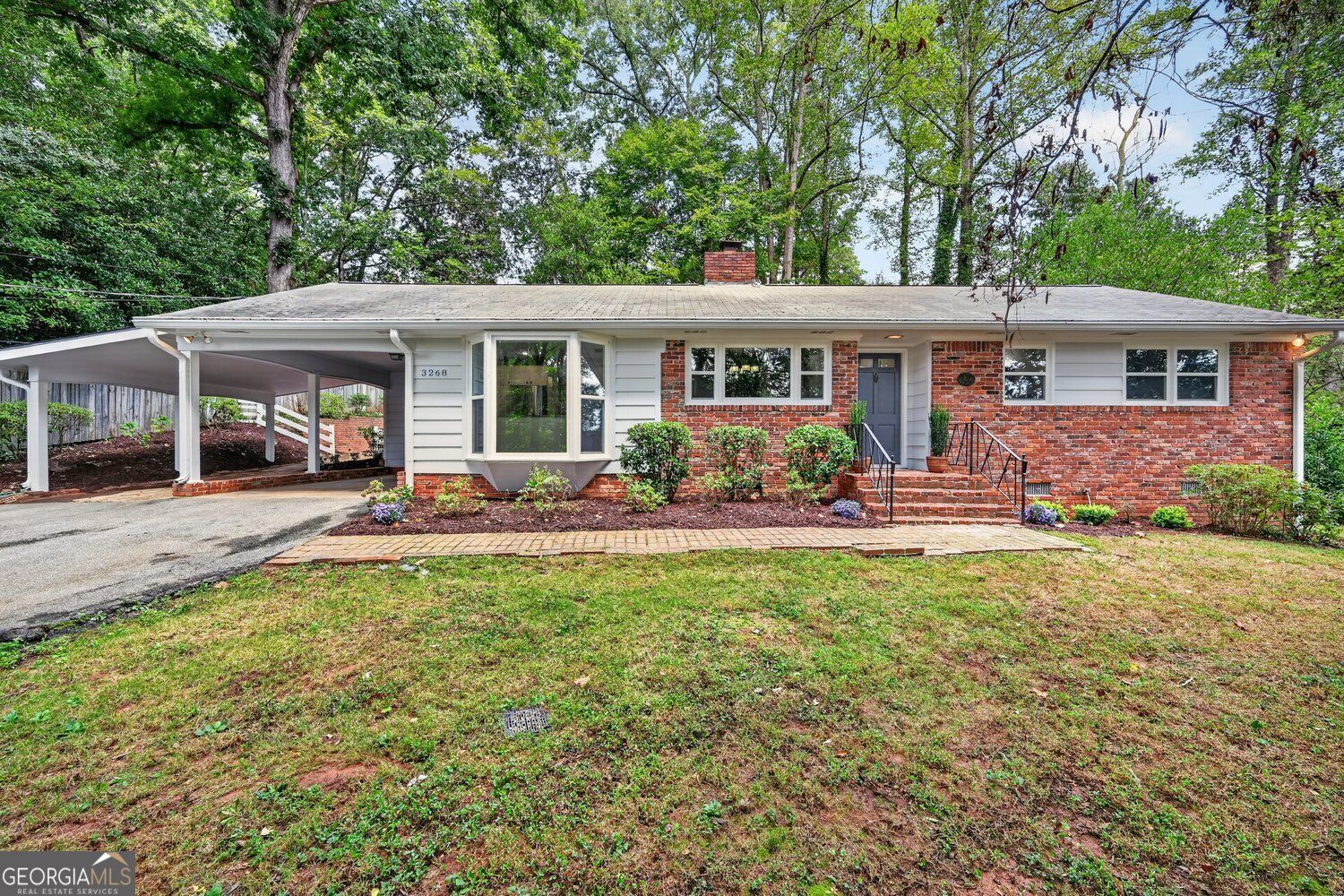 3268 N Druid Hills Road Property Photo 1