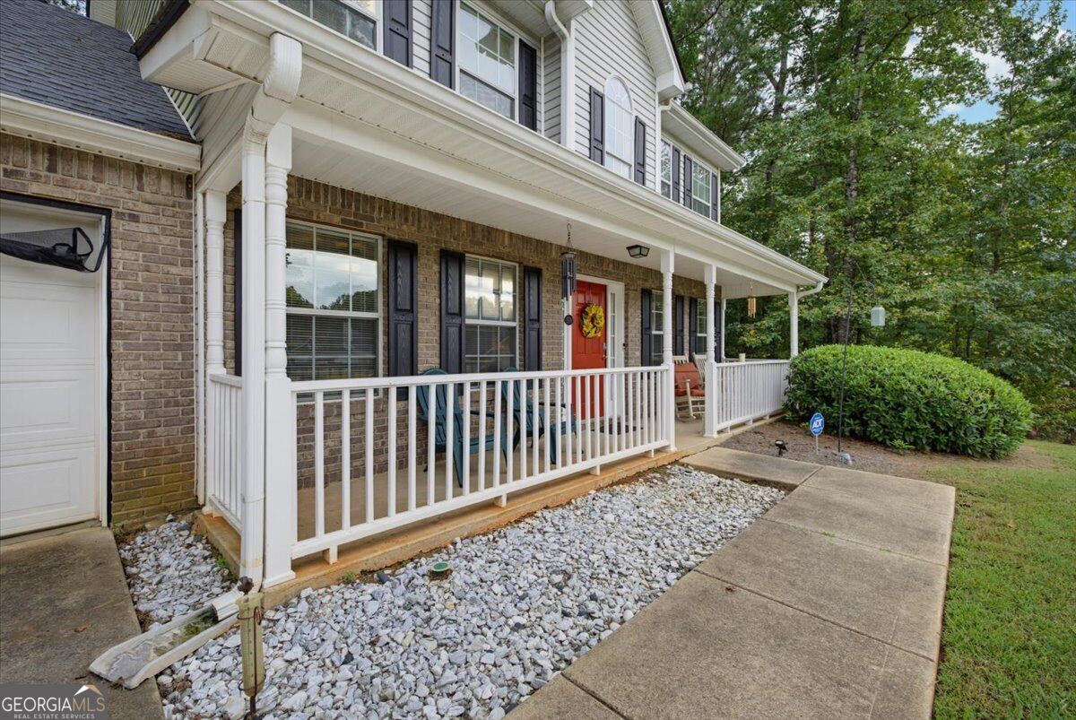 395 Oak Hill Drive Property Photo 4