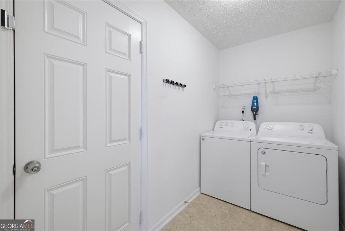 395 Oak Hill Drive Property Photo 18