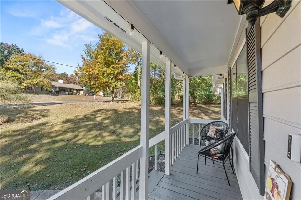 4041 Woodbridge Court Property Photo 5