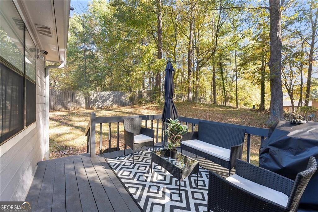 4041 Woodbridge Court Property Photo 26