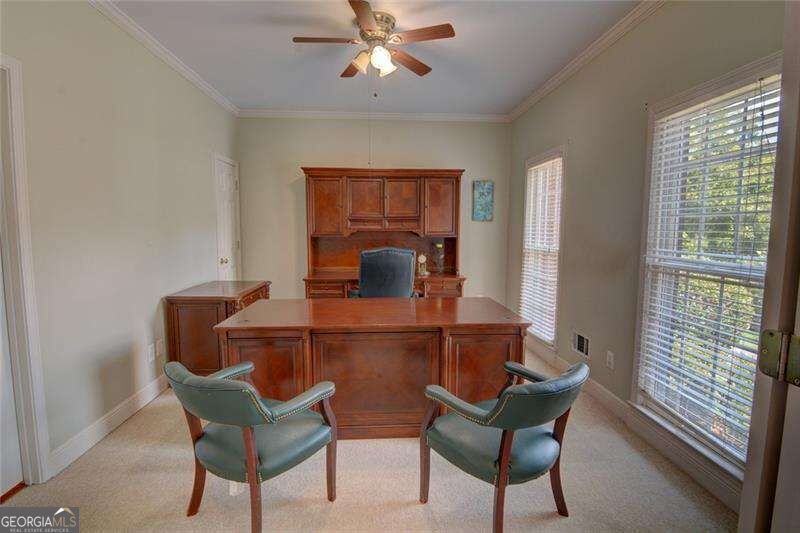 5001 Staverly Lane Nw Property Photo 8