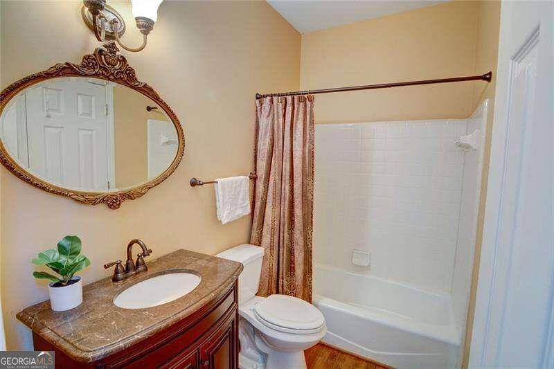 5001 Staverly Lane Nw Property Photo 9