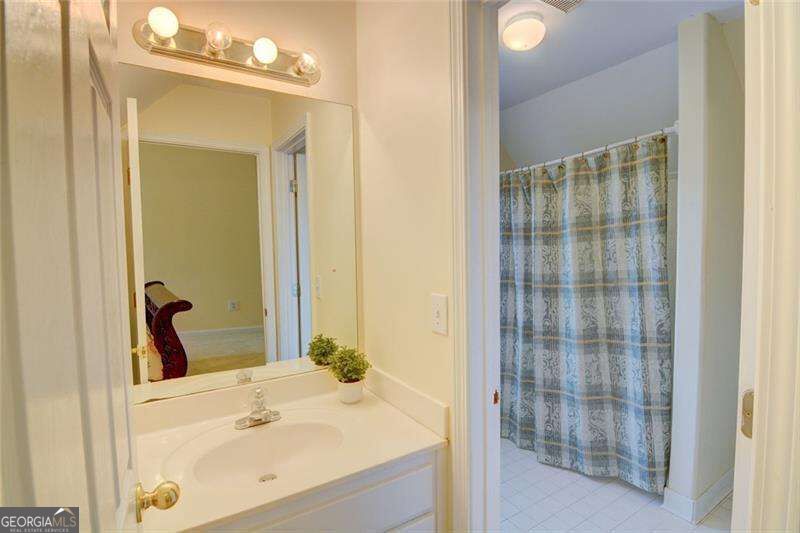 5001 Staverly Lane Nw Property Photo 40