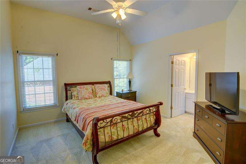 5001 Staverly Lane Nw Property Photo 41