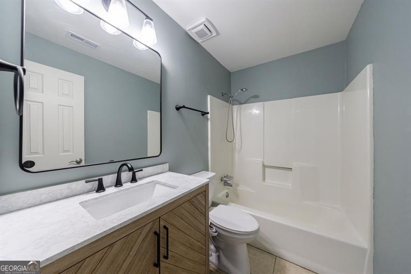 1002 Creatwood Circle Se Property Photo 28