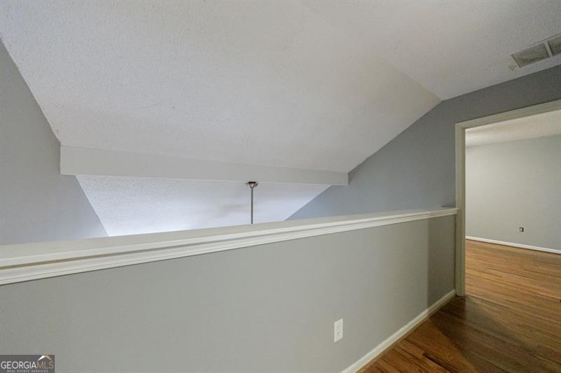 1002 Creatwood Circle Se Property Photo 30