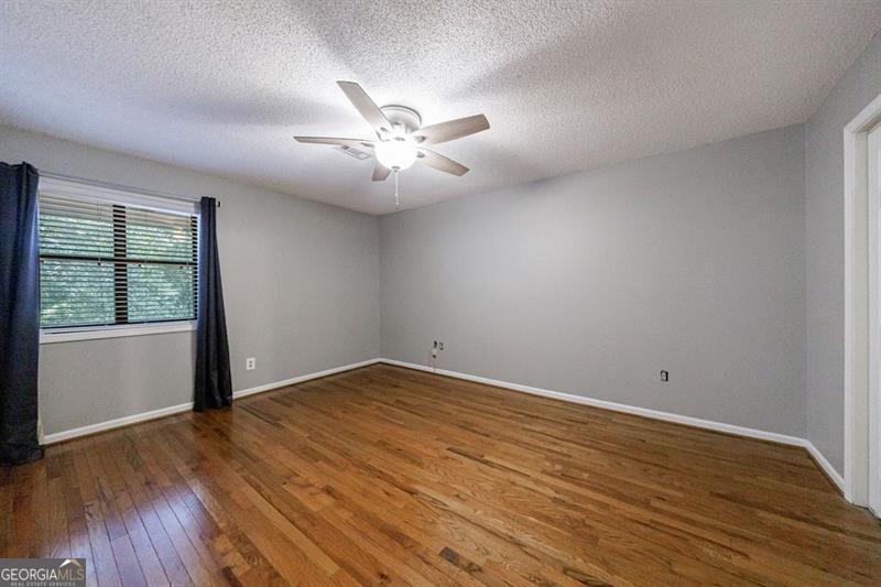1002 Creatwood Circle Se Property Photo 32