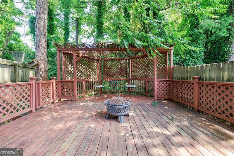 1002 Creatwood Circle Se Property Photo 38