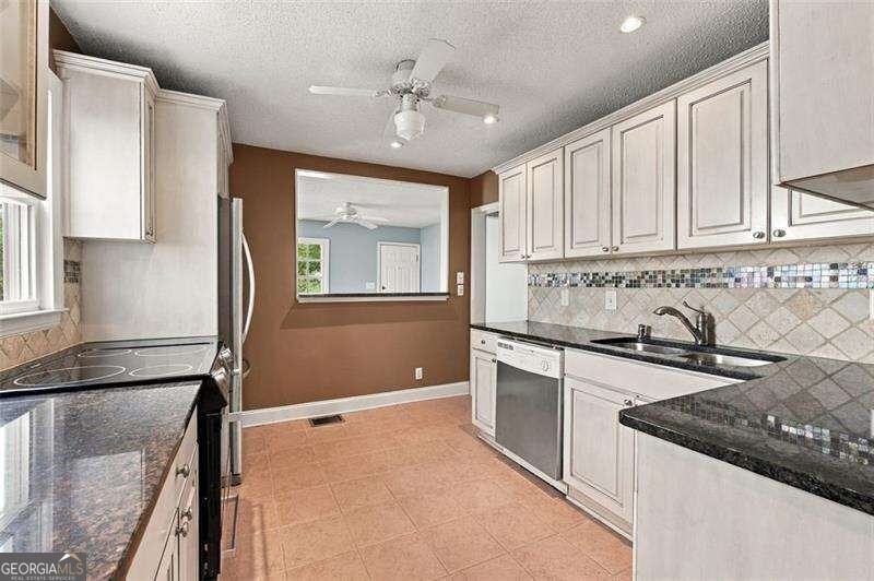 2640 Apple Valley Road Ne Property Photo 11