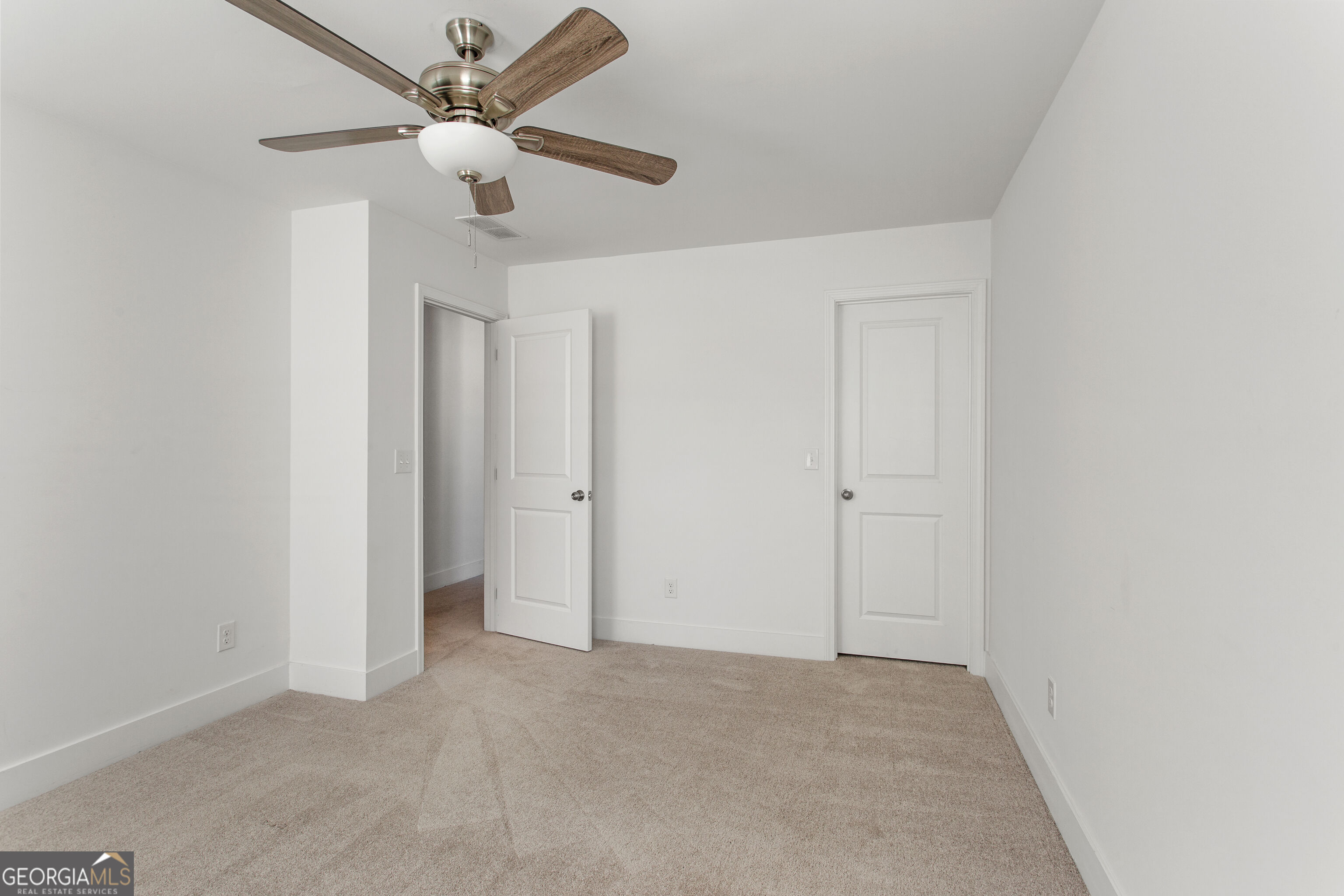 97 Andalusa Court Property Photo 34